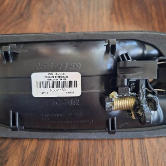Paccar R56-1159 Handle Assembly Left LH  Peterbilt Semi Truck Replacement Part - Picture 3 of 6